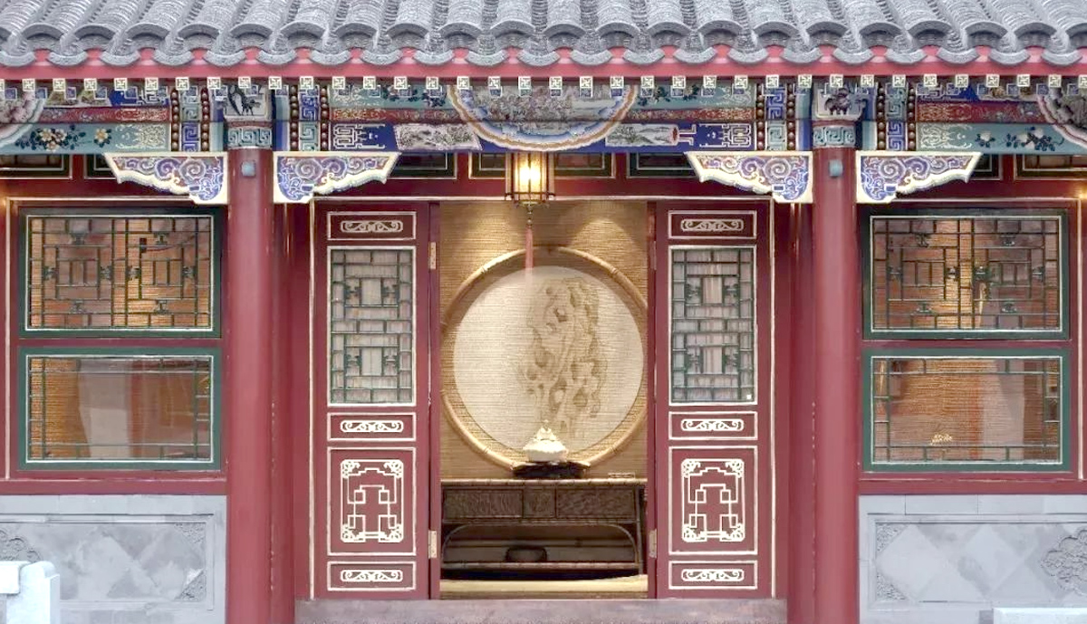 云开闾阖三千丈，雾暗楼台百万家。